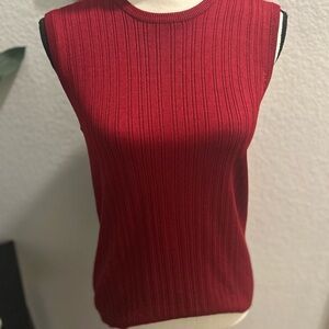 Chaus Red Ribbed Silky Stretch Top - EUC